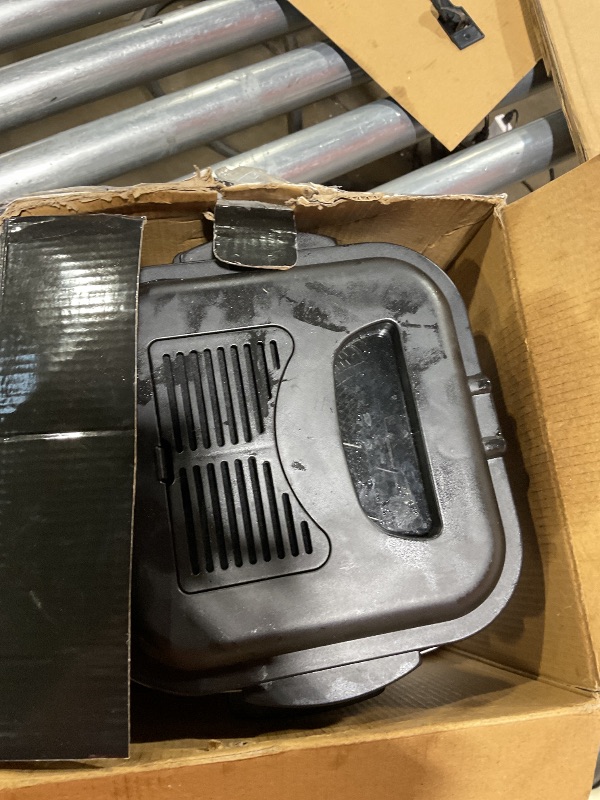 Photo 1 of ***FOR PARTS ONLY/NON-FUNCTIONAL**** OVENTE 1.5L Electric Deep Fryer with Viewing Lid, Adjustable Temperature, Removable Basket, Cool-Touch Handle, 800W Stainless Steel, Easy to Clean, Silver FDM1501BR