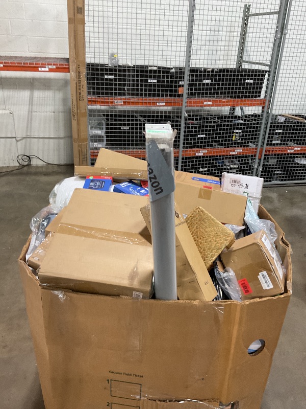 Photo 1 of *** NON-REFUNDABLE ***MUST BRING A TRUCK TO PICK UP**** TRASH/NON SELL PALLET***