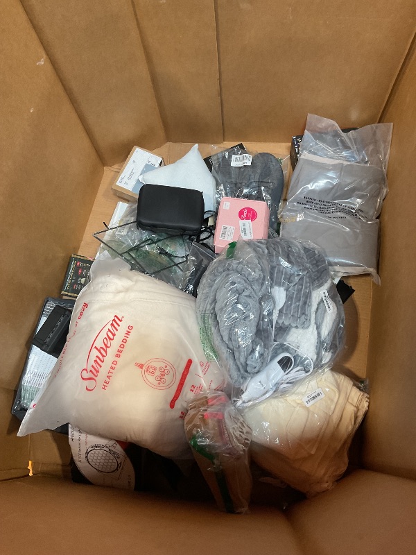 Photo 4 of *** MYSTERY PALLET- OVER 250 ITEMS- FINAL SALE/ NO RETURN *** WILL NEED TRUCK FOR PICK UP***