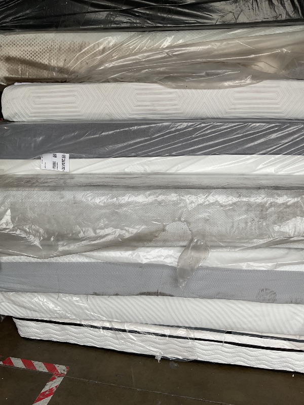 Photo 1 of **FINAL SALE/ NO RETURNS/ PALLET OF MATTRESSES QTY 6**