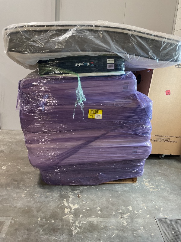 Photo 1 of **FINAL SALE/ NO RETURNS/ PALLET OF MATTRESSES QTY 7**