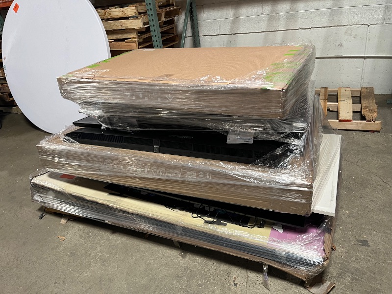 Photo 1 of ** FINAL SALE / NO REFUND OR RETURN.
FINAL SALE**
PALLET OF BROKEN TVS