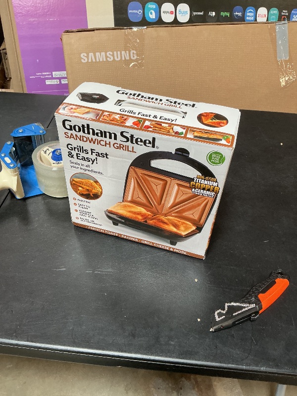 Photo 1 of *** Dirty*** Gotham Steel Nonstick Panini Press Sandwich Maker, 2in1 Breakfast Sandwich Maker Grill / Sandwich Press Grill with Indicator Light, Grilled Cheese Maker Makes 2 Sandwiches with Easy Cut Edges