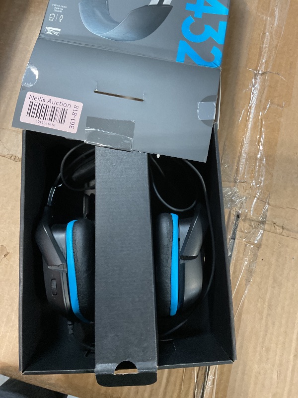 Photo 1 of ***HEAVILY USED/ EARPADS DAMAGED*** Logitech G432 Wired Gaming Headset, 7.1 Surround Sound, DTS Headphone:X 2.0, Flip-to-Mute Mic, PC (Leatherette) Black/Blue
