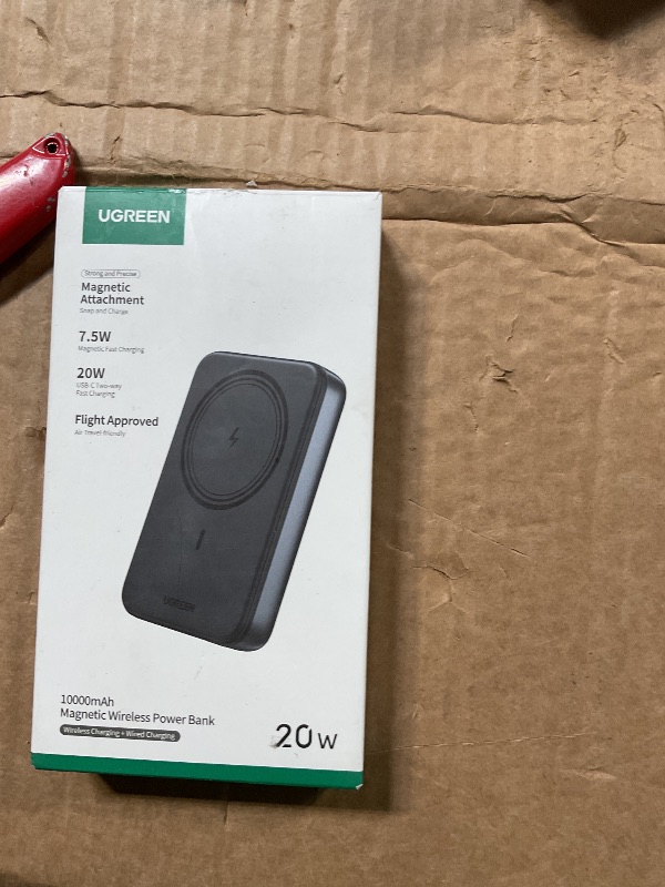 Photo 1 of **SLOW CHARGE** UGREEN Magnetic Power Bank,10,000mAh Wireless Portable Charger, PD 20W Fast Charging Battery Pack with USB-C for Magsafe, iPhone 17/17 Pro/17 Air/17 Pro Max/16/16 Pro/16 Pro Max, iPhone15/14/13 Series