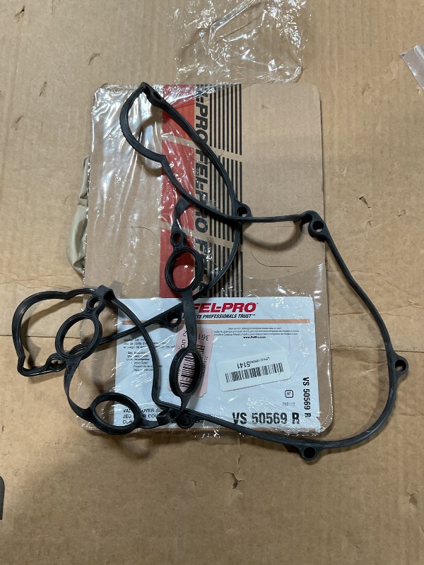 Photo 1 of FEL-PRO VS 50569 R Engine Valve Cover Gasket Set for Mazda Miata