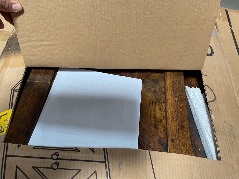 Photo 1 of ***DAMAGED***PARTS ONLY***
Feandrea Cat Litter Box Enclosure, Litter Box Furniture Hidden with Removable Divider, Indoor Cat House, End Table, 31.5 x 20.9 x 19.7 Inches, Rustic Brown UPCL002X01