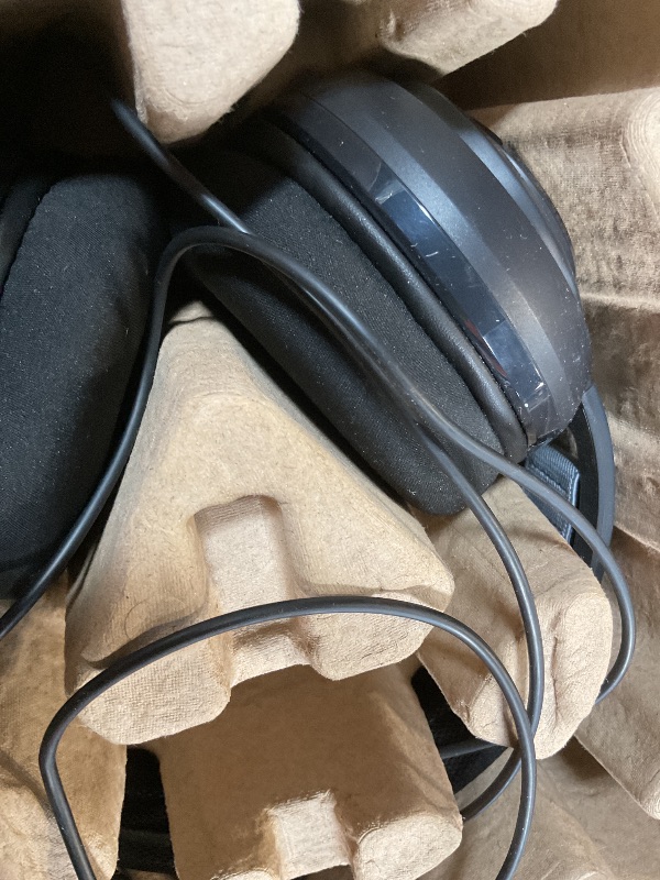 Photo 1 of ** missing microphone pad**Turtle Beach Atlas 200 Wired Multiplatform Gaming Headset for Xbox, PlayStation, PC w/ 3.5mm Wired Connection - 50mm Nanoclear Drivers, Flip-to-Mute Mic, Memory Foam Cushions - Black