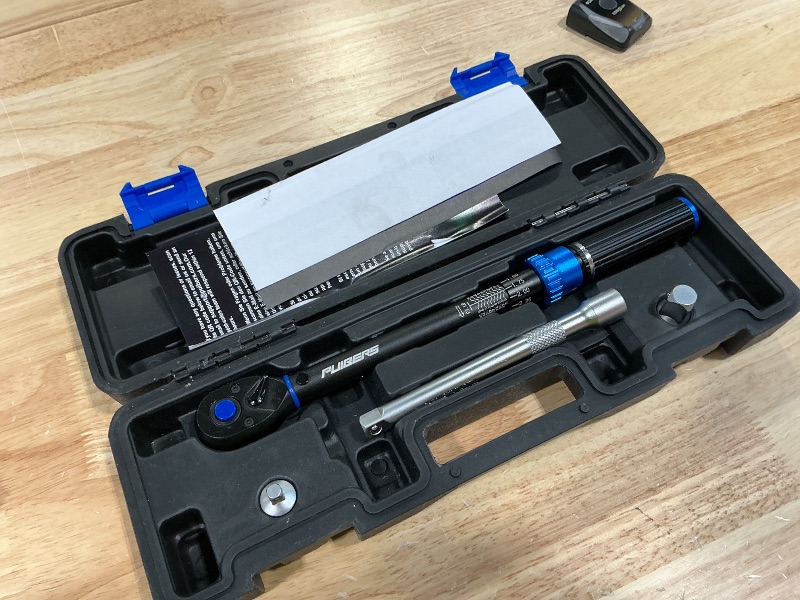 Photo 1 of 
Click to see full view
 

 

 

 

 

 

 

3/8" Drive Inch Pound Torque Wrench 20-240 in.lb, ±3% Accuracy, Dual-Direction 72-Tooth Small Torque Wrench Set with Extension Bar 3/8" Adapter for Bike Motorcycle Car Maintenance