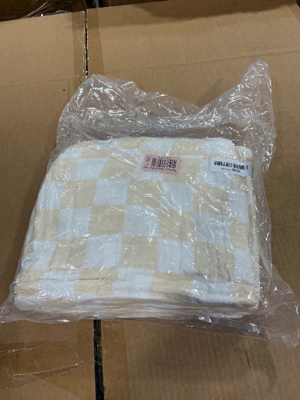 Photo 1 of 100% Cotton Muslin Blanket Cream Checkerboard 6-Layer Gauze King Bed Blanket Lightweight Soft and Breathable Blanket for Couch Bed Coverlet (Cream Checkerboard, King)