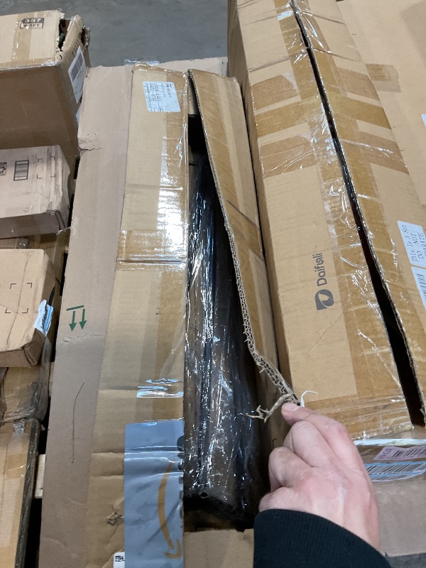 Photo 1 of ***ONLY ONE REPLACEMENT LEG ****VEVOR Hairpin Table Legs 22" Black Set of 4 Desk Legs 880lbs Total Load Capacity Hairpin Desk Legs 3 Rods for Bench Desk Dining End Table Chairs Carbon Steel DIY Heavy Duty Furniture Legs