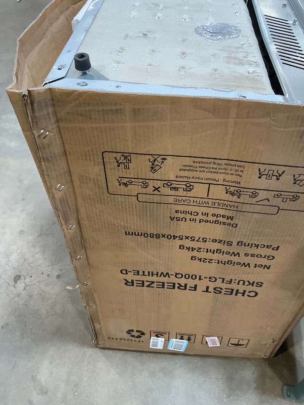 Photo 1 of ** DIRT AND SCRAPES**7.0 Cu.ft Chest Freezer, Top Open Door Deep Freezer with 7 Adjustable Thermostat (-18°F to **50°F), Compact Freezer with Removable Basket for Home/Garage/Office, White