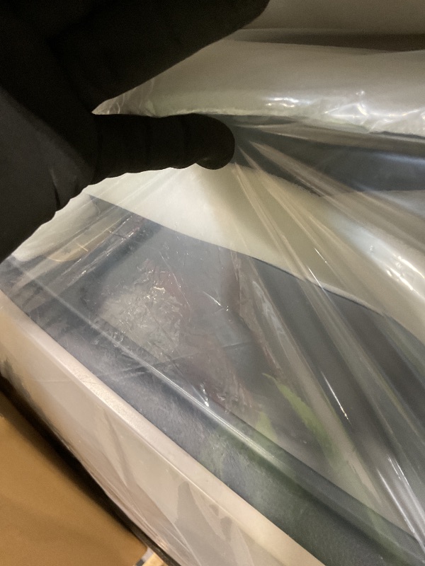 Photo 1 of ***POSSIBLY FOR PARTS/ MISSING ASSEMBLY PIECES*** MassaMAX MT339 2026 4D Massage Chair, Full Body Zero Gravity Recliner with SL-Track, Body Scan, Graphene Heating, Deep Yoga Stretch, Foot Rollers & Hands-Free Voice Control (Space White)