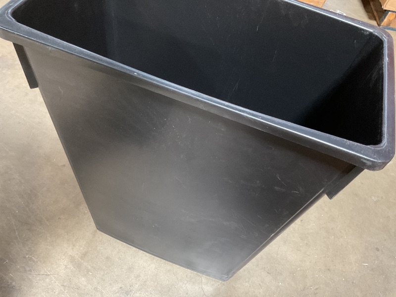 Photo 1 of ** SCRAPES/DIRT**Winco Slender Trash Can, 23-Gallon, Black