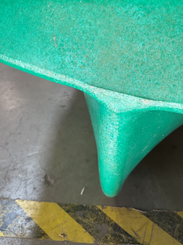 Photo 1 of ** ONE SEAL IS DAMAGED. SELLING FOR PARTS. SCRAPES/DIRT **Radar 10ft Propeller Drive Modular Fishing Kayak
