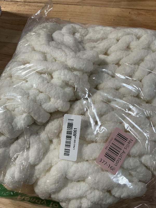 Photo 1 of **DIRTY (HAIR)*** Urnat Cat Nest Bed - Premium Self Warming Handwoven Washable Extra Soft Round Cave House for Indoor Kitten & Kitty, Small & Large (Cloud White,Medium)