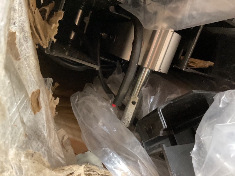 Photo 1 of **SELLING AS PARTS IN PARTIAL SET. Retractable awning parts. Vevor.