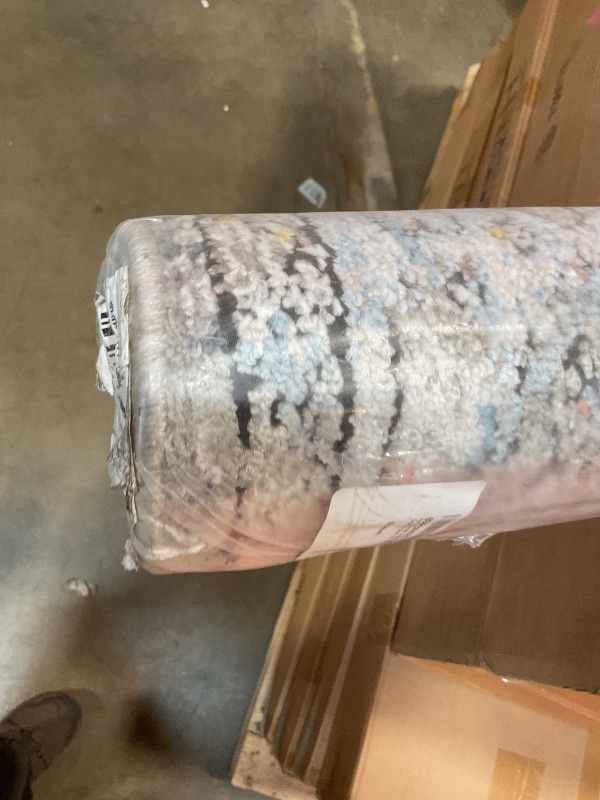 Photo 1 of **DIRT FROM TRANSPORT **Feizy Armant Space Dyed Medallion, Warm Gray/Sky Blue, 5ft-3in x 7ft-6in Area Rug