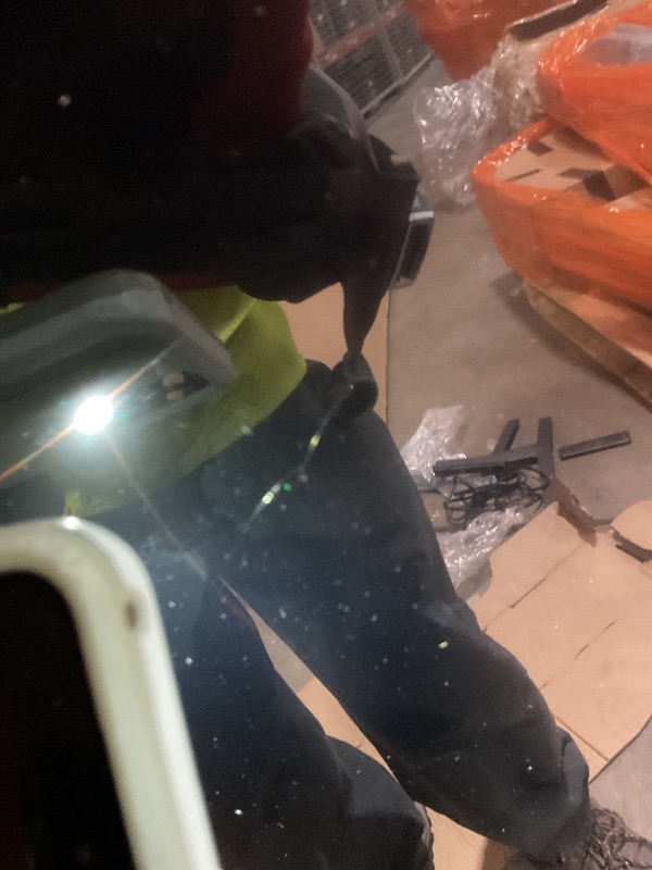 Photo 1 of **MAJOR DAMAGE TO SCREEN. SELLING FOR PARTS**Samsung 85-Inch Class QLED Q7F Series Samsung Vision AI Smart TV (2025 Model, 85Q7F) Quantum HDR, Object Tracking Sound Lite, Q4 AI Gen1 Processor, 4K upscaling, Gaming Hub, Alexa Built-in