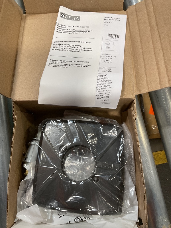 Photo 1 of ***MISSING PARTS *** Delta Ashlyn 14 Series Shower Faucet Set, Matte Black Shower Head and Handle Set, Valve Trim Kit, Matte Black T14264-BL (Valve Not Included)