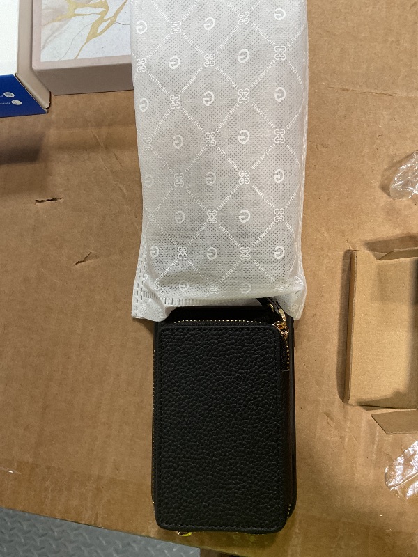 Photo 1 of ***MISSING BAG CHAIN*** ZVE for iPhone 17 Pro Wallet Case with Card Holder, RFID Blocking Phone Purse with Detachable Chain 6.3" Black