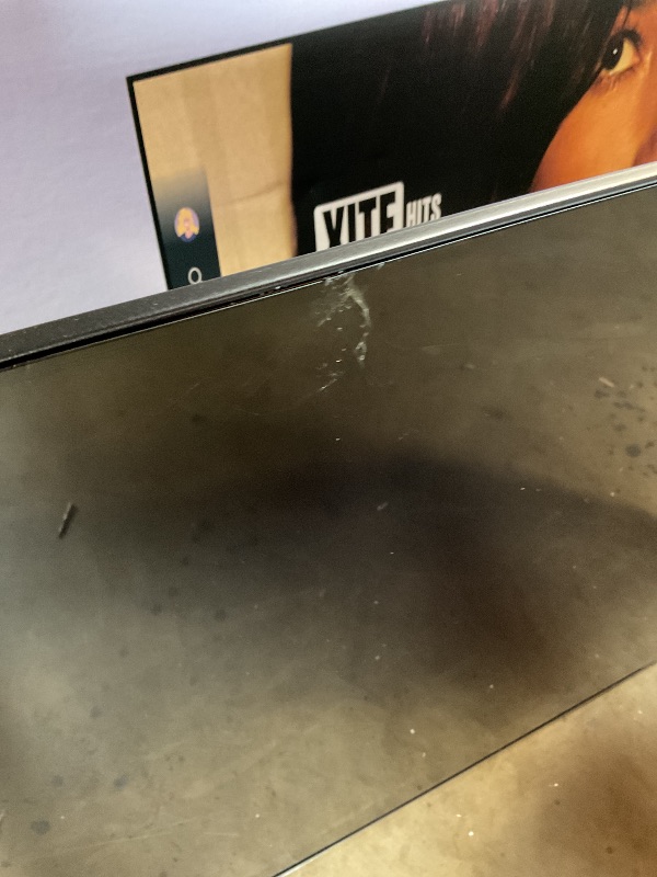 Photo 1 of *BROKEN SCREEN Samsung 75-Inch Class Crystal UHD U8000F 4K Smart TV (2025 Model) Endless Free Content, Crystal Processor 4K, MetalStream Design, Knox Security, Alexa Built-in