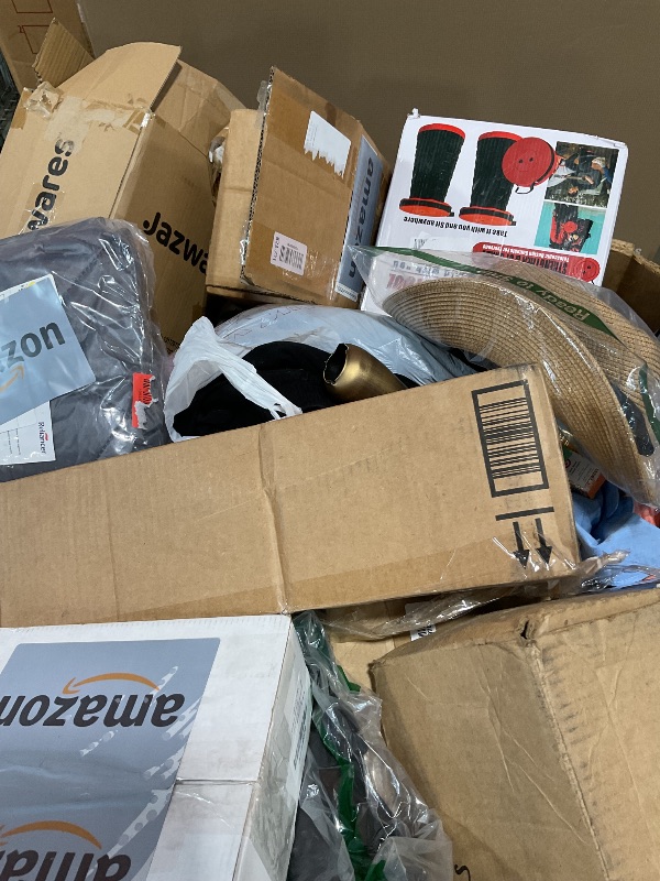 Photo 1 of *** NON-REFUNDABLE ***MUST BRING A TRUCK TO PICK UP**** TRASH/NON SELL PALLET***