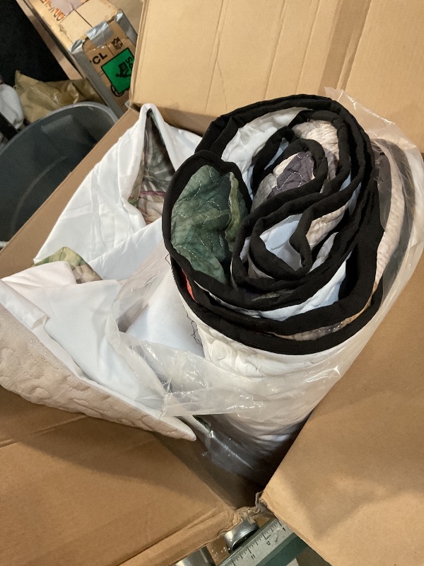 Photo 1 of * DESIGN IS DIFFERENT THAN STOCKPHOTO, PLEASE. SEE SECOND PHOTO FOR REFERENCE * Wowouhiya King Quilt Sets, Blue Coastal Christmas Lightweight Bedspreads with 2 Pillow Shams, Xmas Botanical Starfish Rustic Soft Summer Bed Coverlets 3 Pieces Bedding Set for