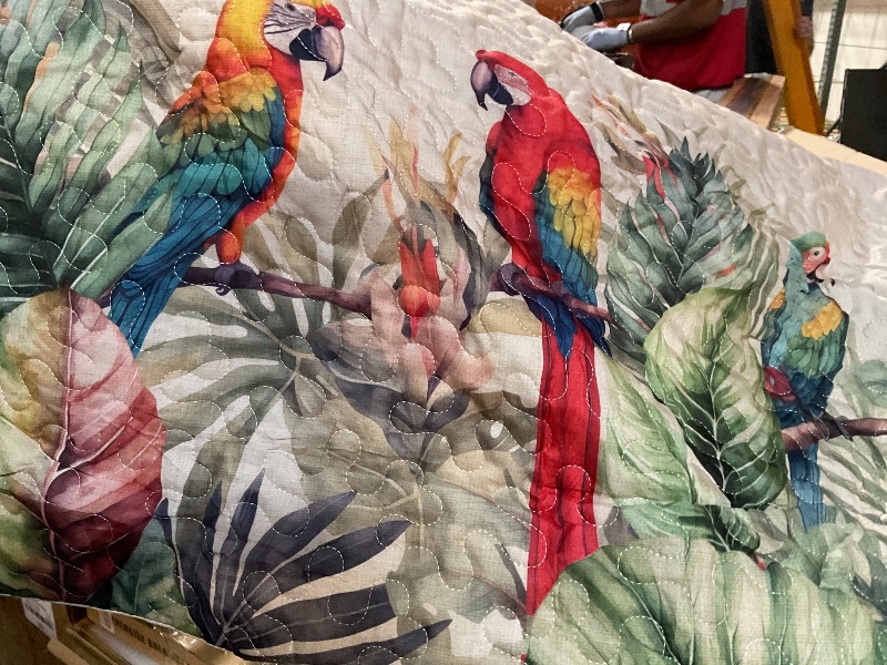 Photo 1 of * DESIGN IS DIFFERENT THAN STOCKPHOTO, PLEASE. SEE SECOND PHOTO FOR REFERENCE * Wowouhiya King Quilt Sets, Blue Coastal Christmas Lightweight Bedspreads with 2 Pillow Shams, Xmas Botanical Starfish Rustic Soft Summer Bed Coverlets 3 Pieces Bedding Set for