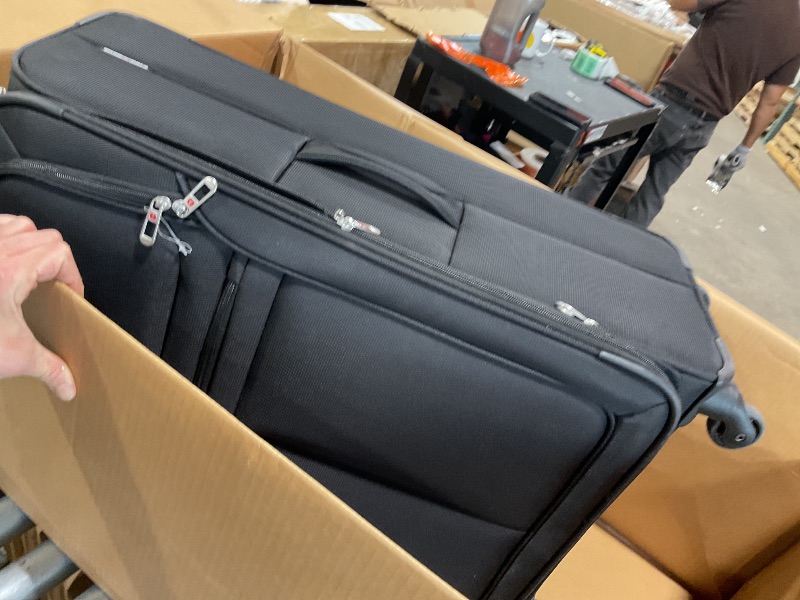 Photo 1 of * ATTEMPTING TO OPEN HANDLE, UNSURE IF WORKING * SwissGear 4010 Softside Luggage with Spinner Wheels, Black, Checked-Large 27-Inch