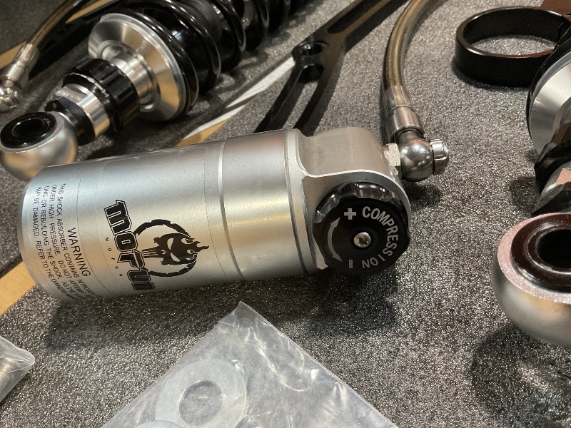 Photo 1 of * SELLING FOR PARTS, PLEASE SEE LAST PHOTO FOR DAMAGE. ONLY ONE THREAD IS DAMAGED  * Mofun Remote Reservoir Rear Suspension Shocks with Silver Reservoir Compatible with Harley Touring Road King Electra Road Street Glide 2014-2025