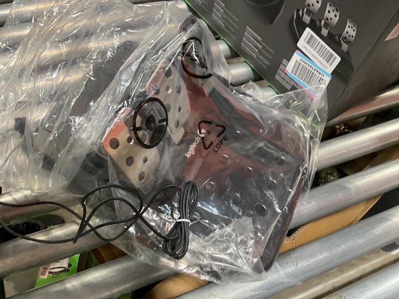 Photo 1 of ***FOR PARTS/ FUNCTIONS BUT HAS ISSUES**** Logitech G920 Driving Force Racing Wheel and Floor Pedals