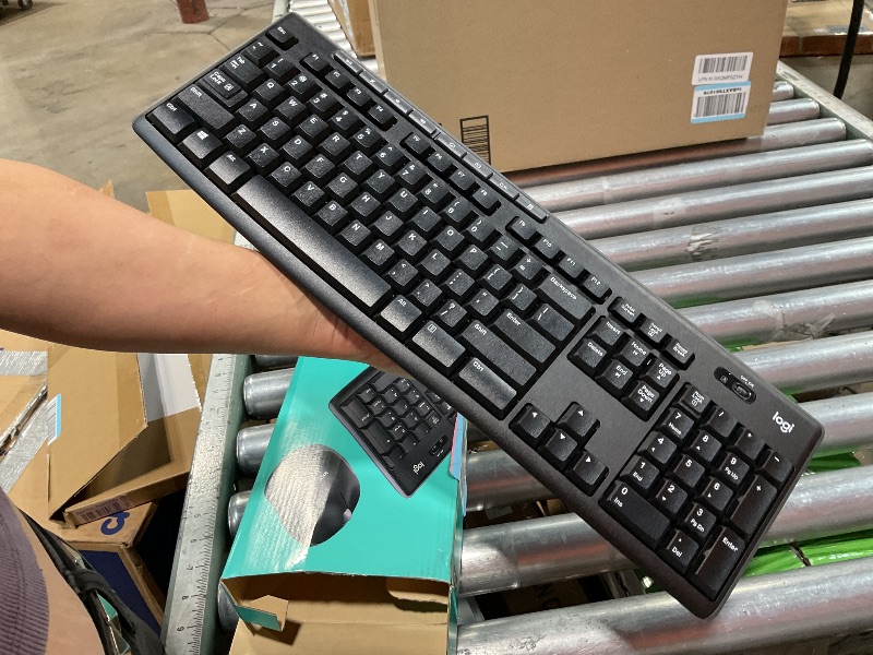 Photo 1 of * NO MOUSE, JUST KEYBOARD * Logitech MK270 Wireless Keyboard and Mouse Combo for Windows, 2.4 GHz, 8 Multimedia Keys, PC, Laptop, Wireless Keyboard Compact Mouse Combo - Black