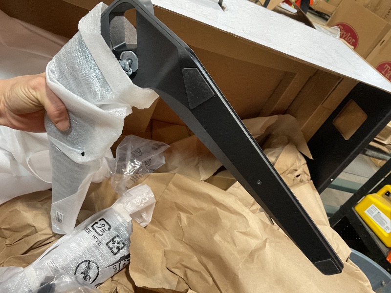 Photo 1 of ***FOR PARTS/ NON-FUNCTIONAL *** Alienware AW3423DWF Curved QD-OLED Gaming Monitor - 34-inch Quantum Dot OLED 0.1Ms 165Hz 21:9 Curved Display, 99.3% DCI-P3 Color Gamut, VESA DisplayHDR True Black 400, AMD FreeSync Premium Pro - Black