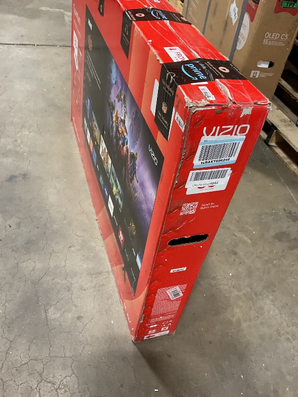Photo 1 of **SELLING FOR PARTS. MAJOR DAMAGE TO SCREEN**VIZIO 50-inch Quantum 4K QLED HDR Smart TV w/Dolby Vision HDR, WiFi 6, Bluetooth Headphone Capable, Apple AirPlay, Google Cast Built-in (VQD50M-08, New)