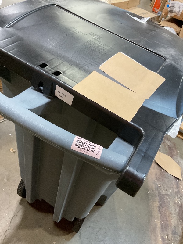 Photo 1 of **DIRT. SCUFFS. LID IS HARD TO CLOSE**Rubbermaid Commercial Products BRUTE Rollout Trash/Garbage Can/Bin with Wheels, 95 Gal, Gray, for Restaurants/Hospitals/Offices/Back of House/Warehouses/Home