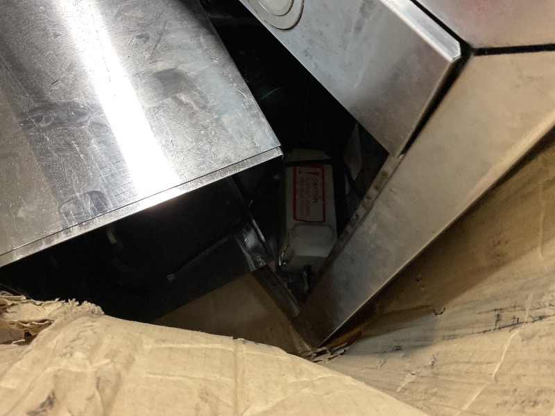 Photo 1 of **BENT ON TOP. DIRT**Wall Mount 36 Inch Range Hood 900 CFM, Ductless/Ducted Convertible Kitchen Hood, 3-speed Gesture Sensing & Touch Control, Stainless Steel Kitchen Vent Hood with Permanent Baffle Filters