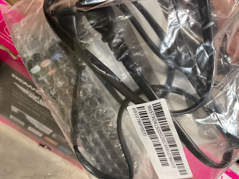 Photo 1 of **MAJOR DAMAGE TO SCREEN. SELLING FOR PARTS**VIZIO 50-inch Quantum Pro 4K 120Hz QLED HDR10+ Smart TV with Dolby Vision, Active Full Array, 240Hz @ 1080p PC Gaming, WiFi 6E, Apple AirPlay, Chromecast Built-in, M50QXM-K01, 2023 Model