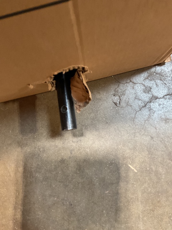 Photo 1 of **SCRAPE DAMAGE FROM TRANSPORT **12000 lb square tube jack