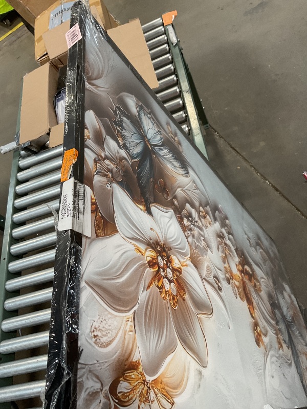 Photo 1 of **DAMAGE RO FRAME ON TWO CORNERS**Large Butterfly Framed Wall Art White and Gold Floral Canvas Wall Decor Texture Butterfly Pictures Print painting Artwork Modern Home Decorations for Living Room Bedroom Office 60 x 30 inch