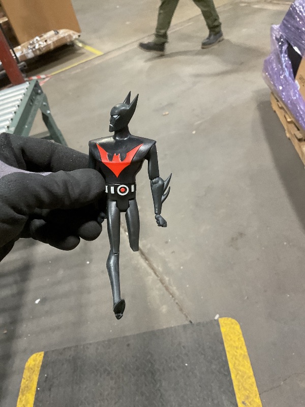 Photo 1 of **BROKEN LEG**DC Direct Batman (Batman Beyond) Gold Label 15 cm Action Figure