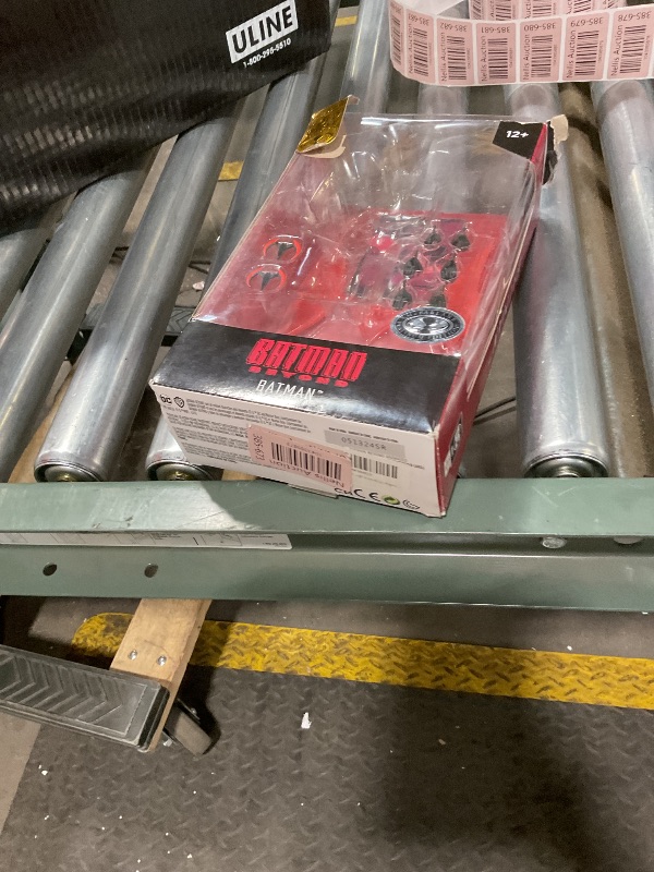 Photo 1 of **BROKEN LEG**DC Direct Batman (Batman Beyond) Gold Label 15 cm Action Figure