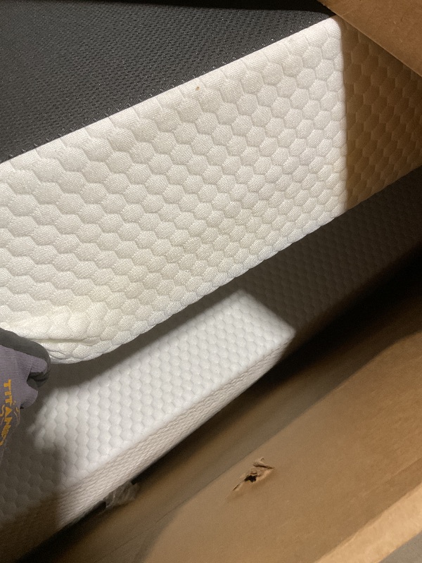 Photo 1 of **DIRT FROM TRANSPORT **Roxzo Tri-Fold Memory Foam Mattress, 6 inch Twin Tri-Folding Memory Form Mattress, Collapsible and Washable Cover, Travel and Guest Mat,75"x38"x6"