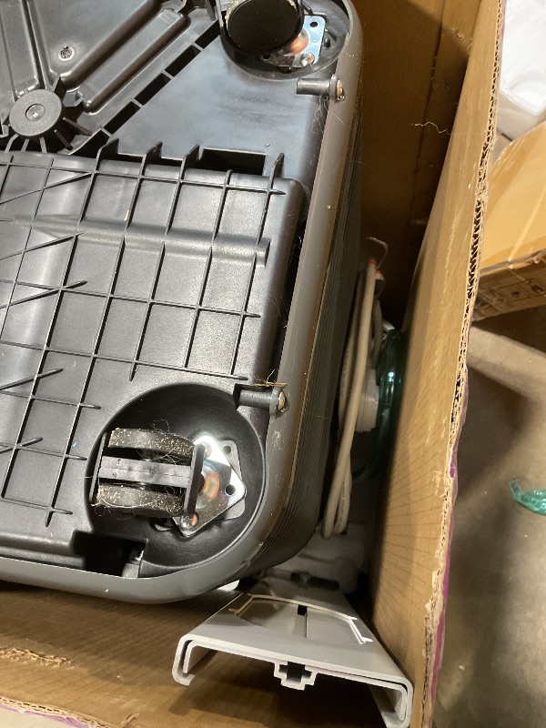 Photo 1 of **DIRT**Shinco 12,000 BTU Portable Air Conditioner, Portable AC Unit with Built-in Cool, Dehumidifier&Fan Modes for Room up to 400 sq.ft, with Remote Control, 24 Hour Timer, Installation Kit