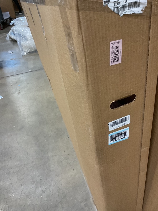 Photo 1 of **FRAME DENT ON CORNER **Samsung - 55” Class Q8F Series QLED 4K UHD SamsungVision AI Smart Tizen TV 