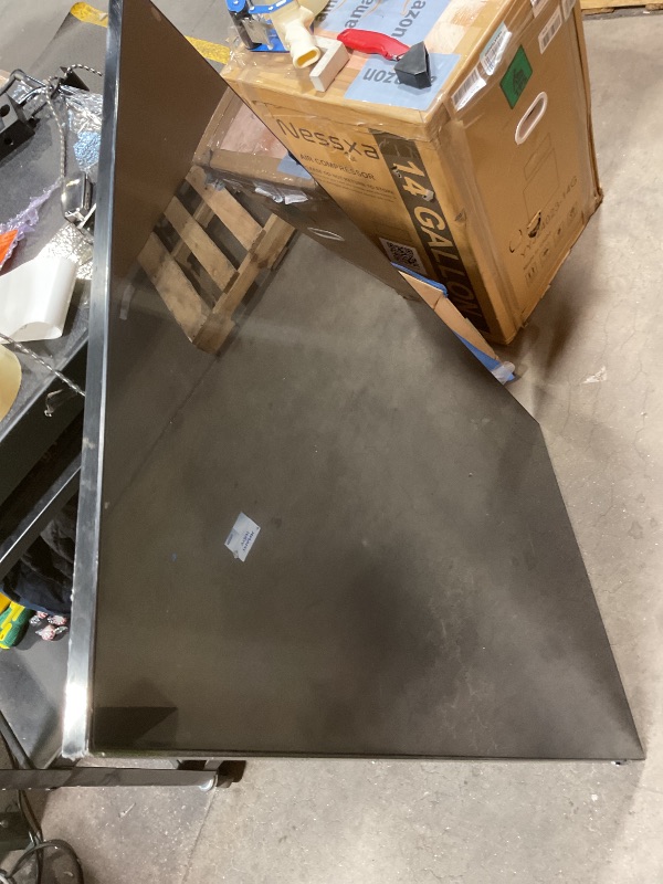 Photo 1 of **FRAME DENT ON CORNER **Samsung - 55” Class Q8F Series QLED 4K UHD SamsungVision AI Smart Tizen TV 