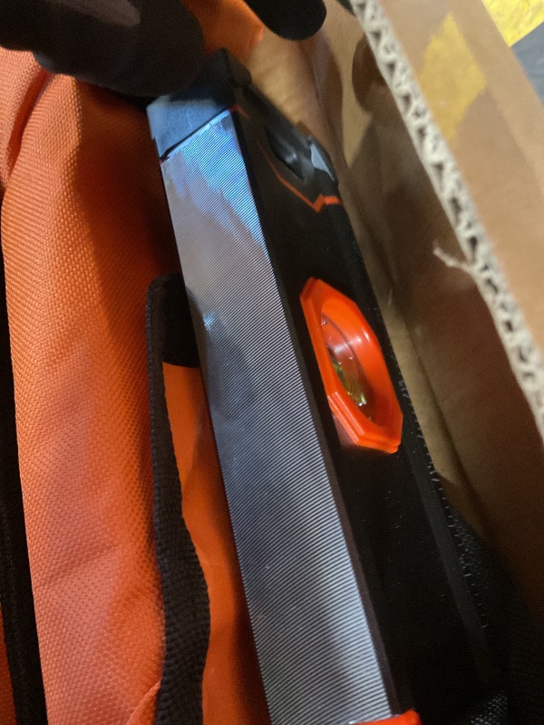 Photo 1 of **** Longest level is bent and missing the center level bubble. Outer cover is cut and rip. It is also missing the 4" level completely. ****VEVOR 6-Piece Torpedo Level, 78/48/32/24/16/10 Inch All Magnetic Levels Set, Bubble Vials Ruler for 45/90/180 Degre