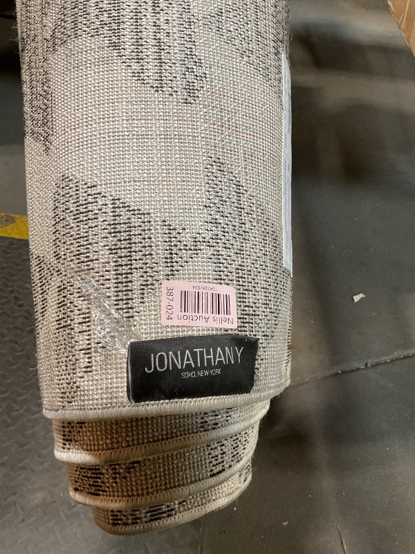 Photo 1 of **DIRT FROM TRANSPORT **JONATHAN Y Aisha Moroccan Triangle Geometric Cream/Black Indoor Area Rug, 8x10, Contemporary, Modern, Easy-Cleaning for Living Room, Bedroom, Kitchen, Pet Friendly, Non-Shedding (MOH206A-8)