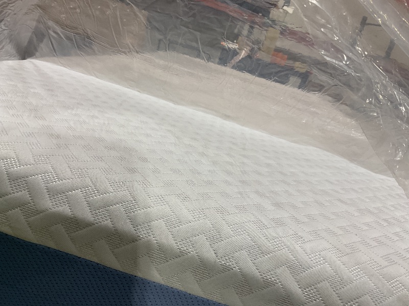 Photo 1 of **DIRT. SCRATCHES**ZINUS 8 Inch Twin Green Tea Memory Foam Mattress