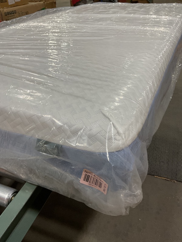 Photo 1 of **DIRT. SCRATCHES**ZINUS 8 Inch Twin Green Tea Memory Foam Mattress